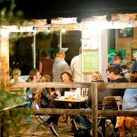 مكان تخييم Camping Les Routes De Provence