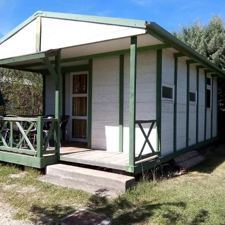 مكان تخييم Camping Les Routes De Provence