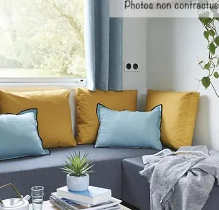 Camping Les Routes De Provence مكان تخييم