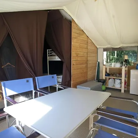 キャンプ場 Camping Les Routes De Provence *