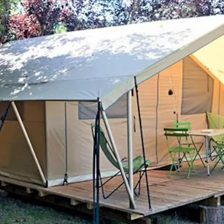 Camping Les Routes De Provence キャンプ場 *