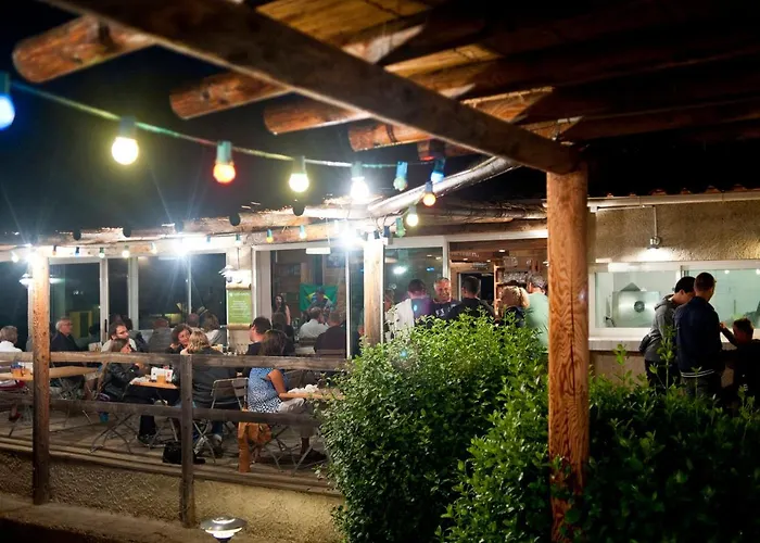 Camping Les Routes De Provence