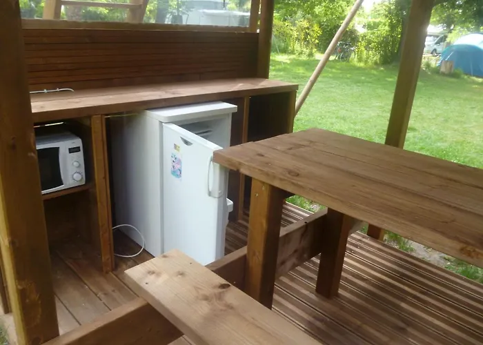 캠프장 Camping Les Routes De Provence