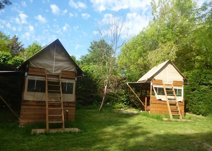 Camping Les Routes De Provence 포르칼퀴에르